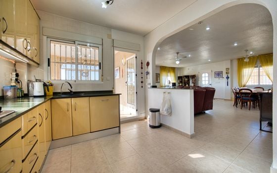 4 bedroom Villa in Ciudad Quesada - IHS131385 - Photo - Small - 13