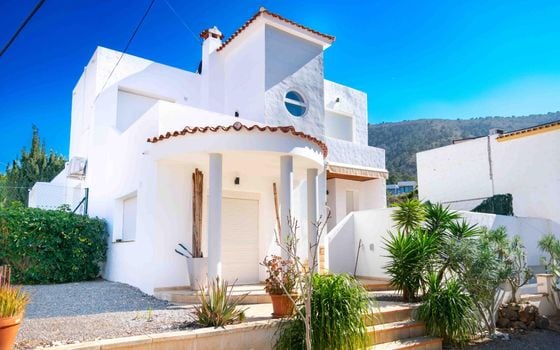 4 bedroom Villa in Alfaz del Pi - ABC131511 - Photo - 2
