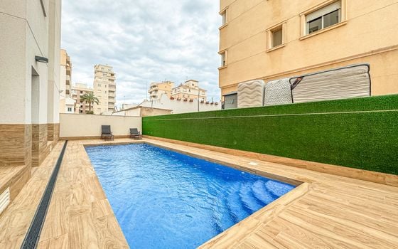 2 Schlafzimmer Appartement in Torrevieja - LEA131826 - Foto - 2