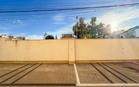 2 bedroom Apartment in Torrevieja - LEA131826 - Photo - Small - 20
