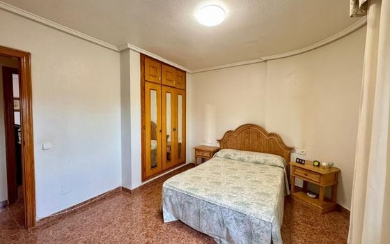 3 bedroom Villa in Torrevieja - CRR132022 - Photo - Small - 11