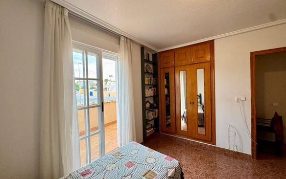 3 bedroom Villa in Torrevieja - CRR132022 - Photo - Small - 17