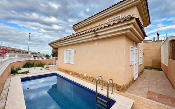 Villa de 3 chambres à Torrevieja - CRR132022 - Photo - 2