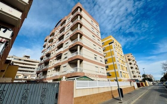 2 Schlafzimmer Appartement in Torrevieja - SMPN132049 - Foto - 1