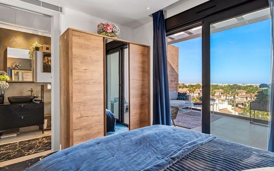3 bedroom Penthouse in Villamartin - CBB132081 - Photo - Small - 13