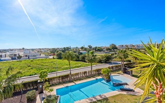 3 bedroom Penthouse in Villamartin - CBB132081 - Photo - Small - 39