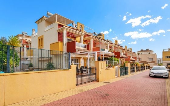 Townhouse de 3 chambres à Villamartin - CBB132084 - Photo - Small - 31