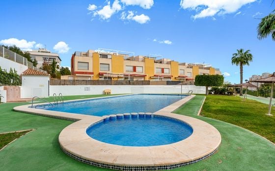 Townhouse de 3 chambres à Villamartin - CBB132084 - Photo - Small - 32