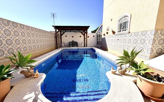 Villa de 5 chambres à Torrevieja - ERV132554 - Photo - 2