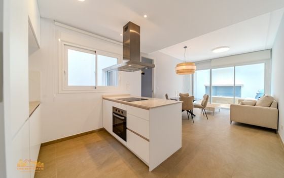 2 bedroom Apartment in Torrevieja - LR133575 - Photo - Small - 7