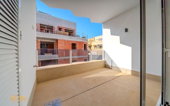 2 bedroom Apartment in Torrevieja - LR133575 - Photo - Small - 19