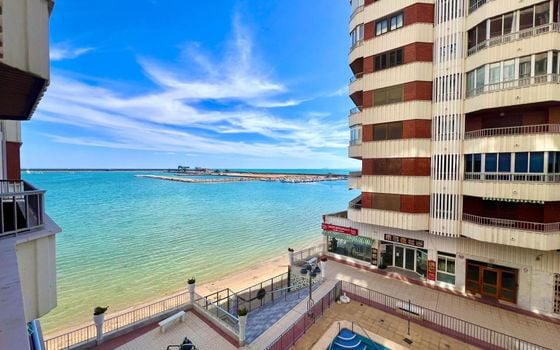 Appartement de 3 chambres à Torrevieja - CT134360 - Photo - 1