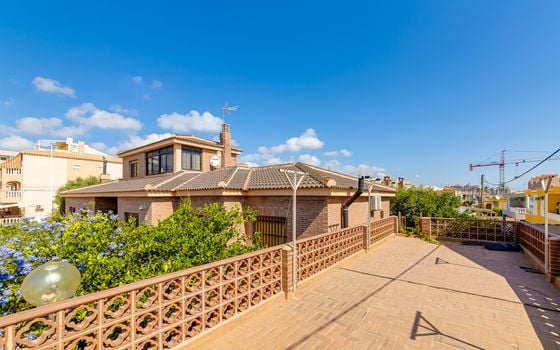 4 bedroom Villa in La Mata - CBC33519 - Photo - Small - 41