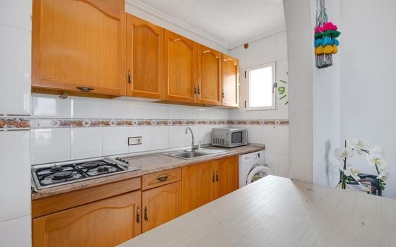 2 bedroom Penthouse in Torrevieja - HRE134636 - Photo - Small - 8