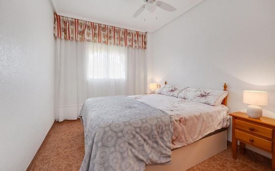 2 bedroom Penthouse in Torrevieja - HRE134637 - Photo - Small - 9