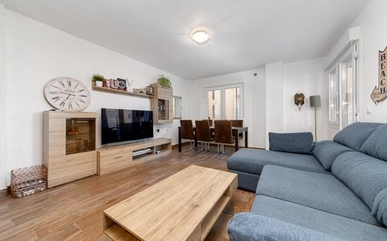 3 bedroom Apartment in Torrevieja - HRE134645 - Photo - 4