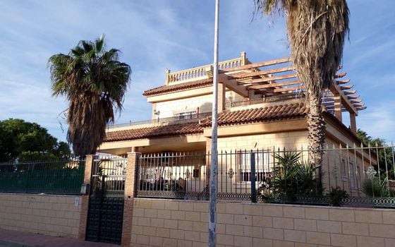 5 bedroom Villa in Torrevieja - PPS134938 - Photo - 1