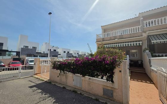 3 bedroom Townhouse in Torrevieja - VEC136211 - Photo - Small - 28