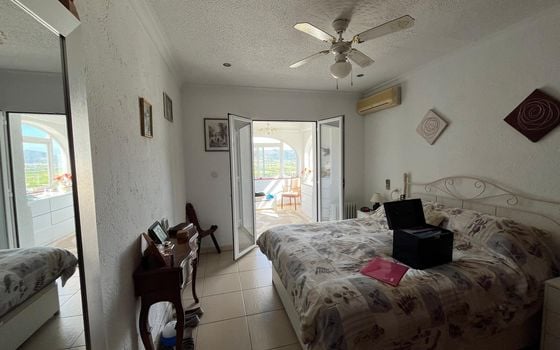 4 bedroom Villa in Orba - OH136302 - Photo - Small - 12