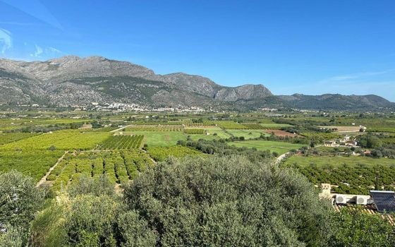 4 bedroom Villa in Orba - OH136302 - Photo - Small - 26