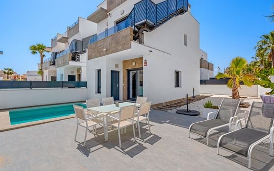 Villa de 3 chambres à Torrevieja - DKS137180 - Photo - 1