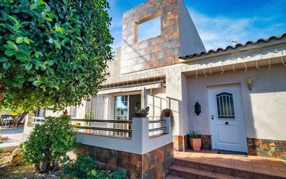 5 bedroom Villa in La Nucia - DJP137371 - Photo - 1