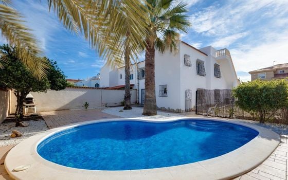 Villa de 3 chambres à Torrevieja - SV137584 - Photo - 1