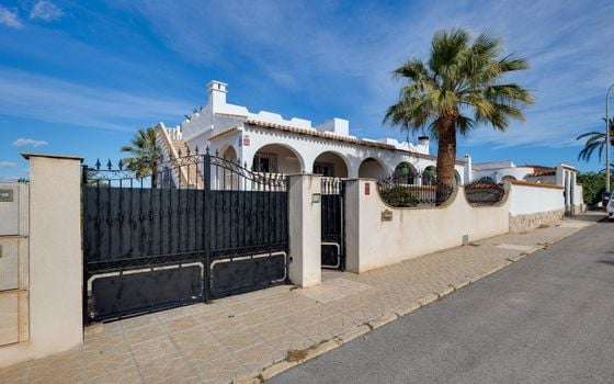 3 bedroom Villa in Torrevieja - SV137584 - Photo - Small - 35