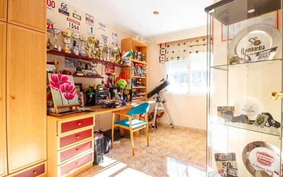 5 bedroom Villa in Orba - OH137664 - Photo - Small - 15