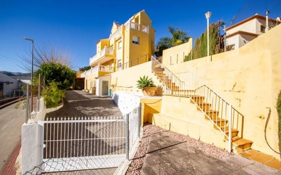 5 bedroom Villa in Orba - OH137664 - Photo - Small - 17