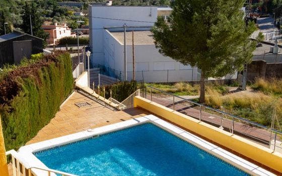 5 bedroom Villa in Orba - OH137664 - Photo - 2