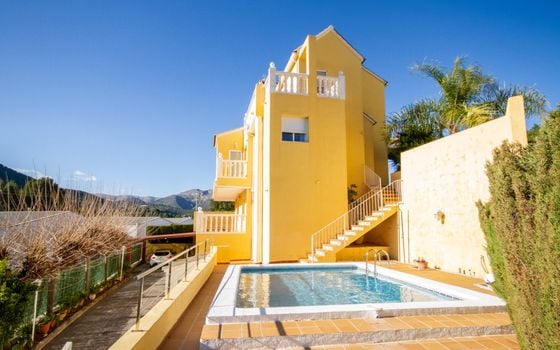 5 bedroom Villa in Orba - OH137664 - Photo - Small - 20