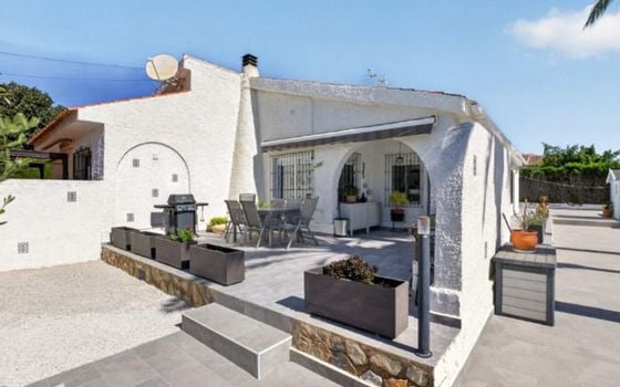 Villa de 3 chambres à Torrevieja - HRE137907 - Photo - 1