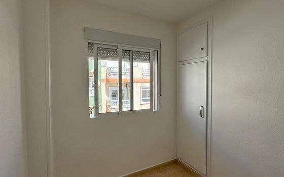 Appartement de 2 chambres à Torrevieja - CT137961 - Photo - Small - 13