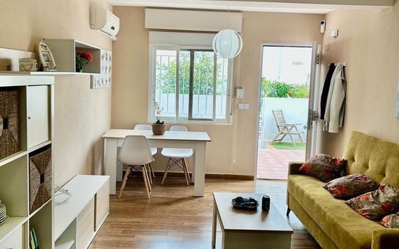 Apartamento de 2 habitaciones en Torrevieja - CT137962 - Foto - 2