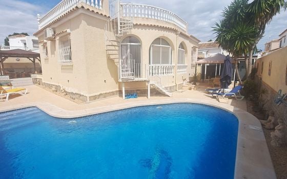 Villa de 3 chambres à Villamartin - SLS138166 - Photo - 1