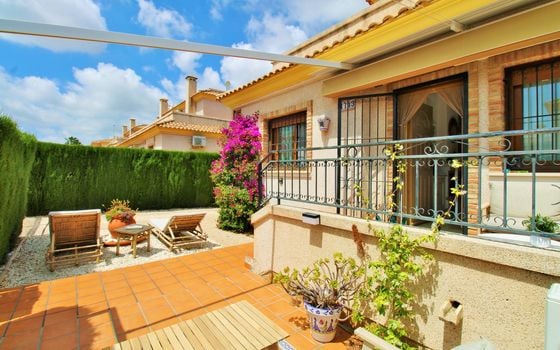 3 bedroom Townhouse in Villamartin - VC138348 - Photo - 2