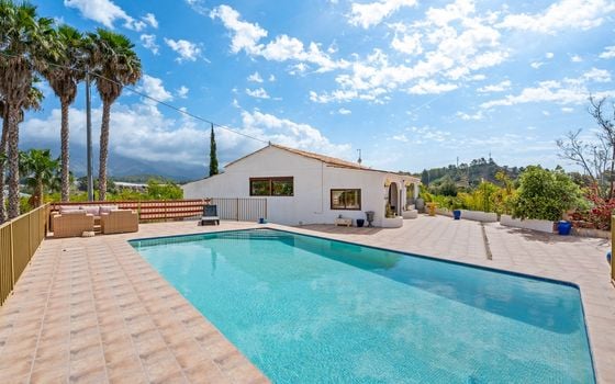 4 bedroom Villa in La Nucia - CBB138732 - Photo - 1