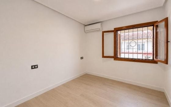 2 bedroom Apartment in Torrevieja - CT139408 - Photo - Small - 7