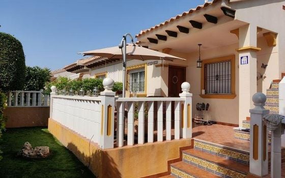 Villa de 2 chambres à Lomas de Cabo Roig - HRE139599 - Photo - Small - 1