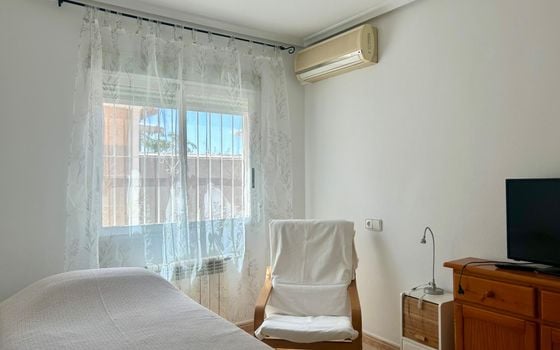 3 bedroom Villa in Torrevieja - HRE139604 - Photo - Small - 17