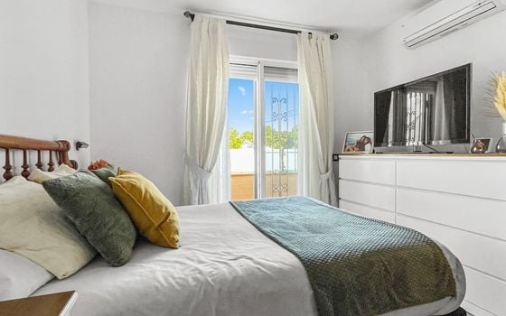 3 bedroom Townhouse in Los Balcones - MVR140857 - Photo - Small - 9