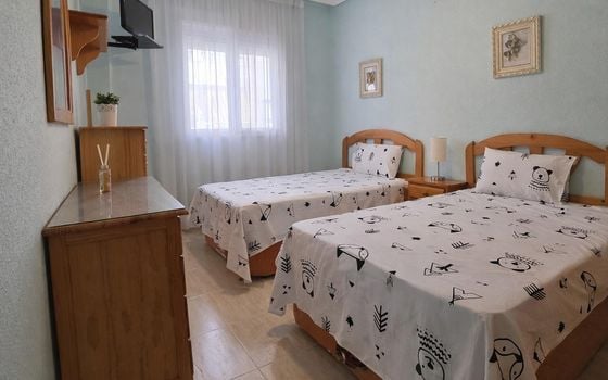 2 bedroom Apartment in Torrevieja - HRE140908 - Photo - Small - 9
