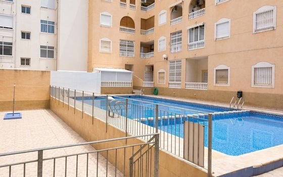 2 bedroom Apartment in Torrevieja - HRE140908 - Photo - Small - 12