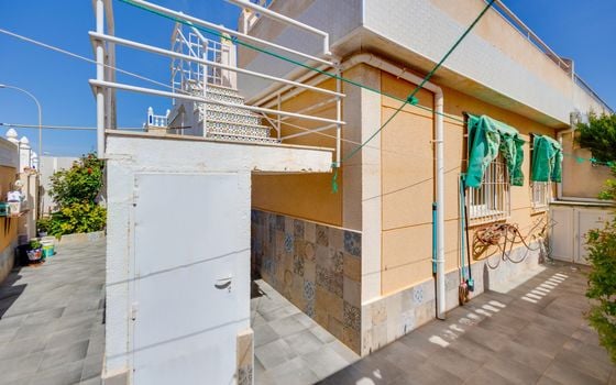 2 bedroom Townhouse in Torrevieja - CYM146980 - Photo - Small - 20