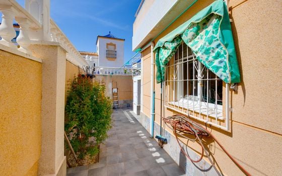 2 bedroom Townhouse in Torrevieja - CYM146980 - Photo - Small - 21