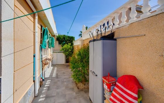 2 bedroom Townhouse in Torrevieja - CYM146980 - Photo - Small - 23
