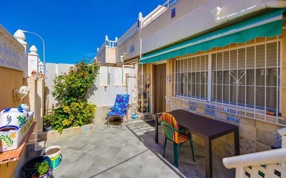 2 bedroom Townhouse in Torrevieja - CYM146980 - Photo - 1