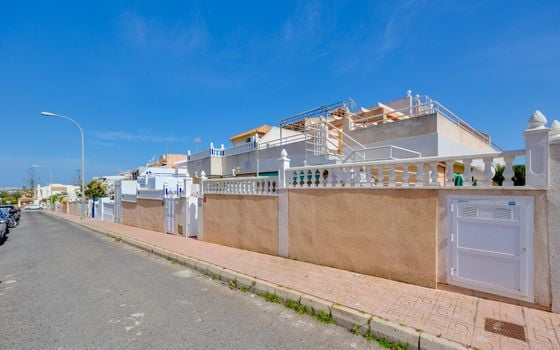 2 bedroom Townhouse in Torrevieja - CYM146980 - Photo - Small - 26