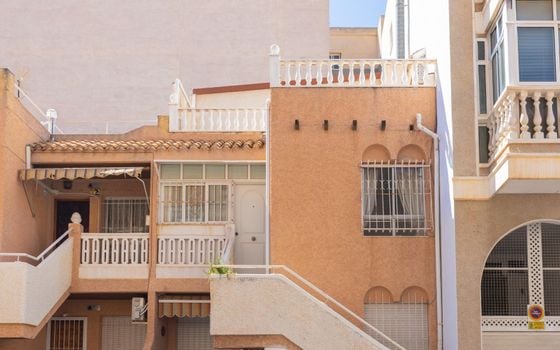 Bungalow de 3 chambres à Torrevieja - HRE140912 - Photo - 1